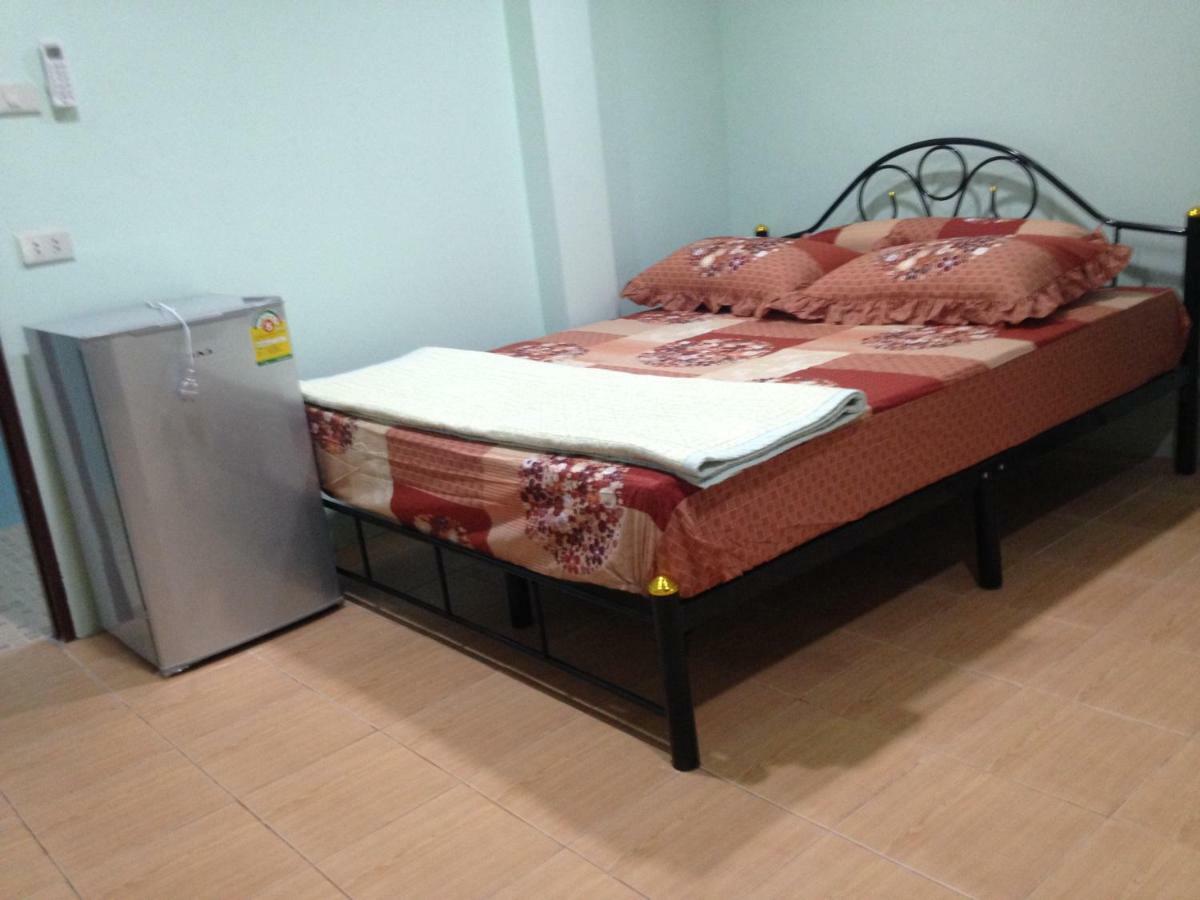 J&E Hotel Nong Prue Luaran gambar